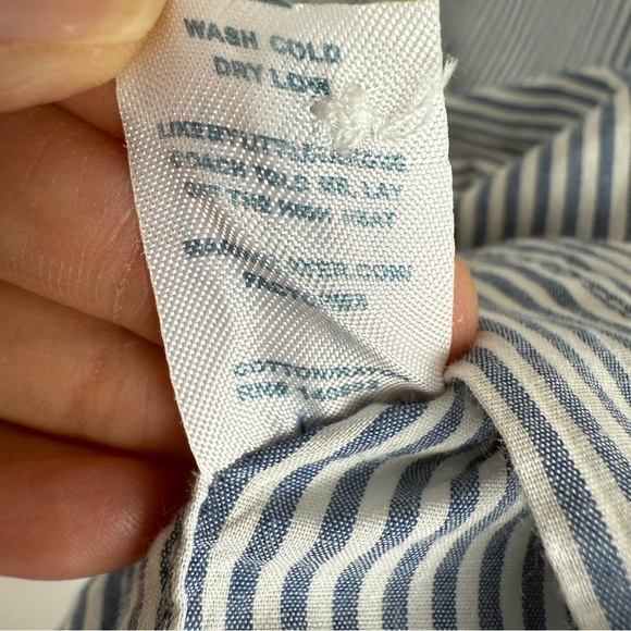 Marine Layer Women’s Lightweight Pinstripe Button Up Down Shirt Small - Picture 4 of 5